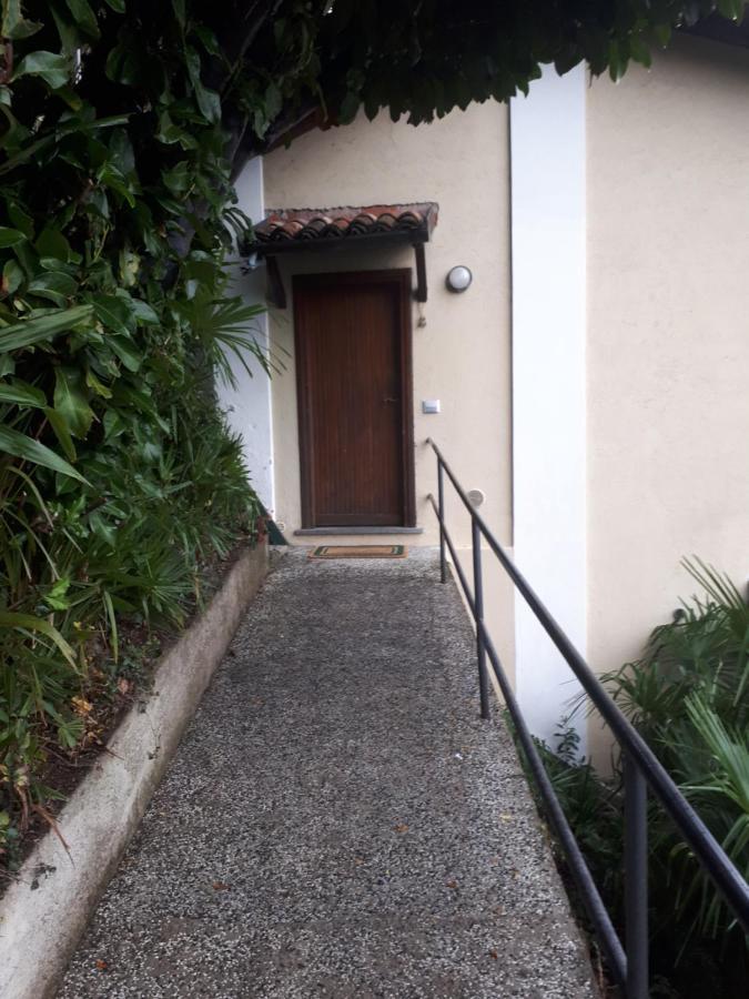 La Cascina Vista Lago Lägenhet Como Exteriör bild